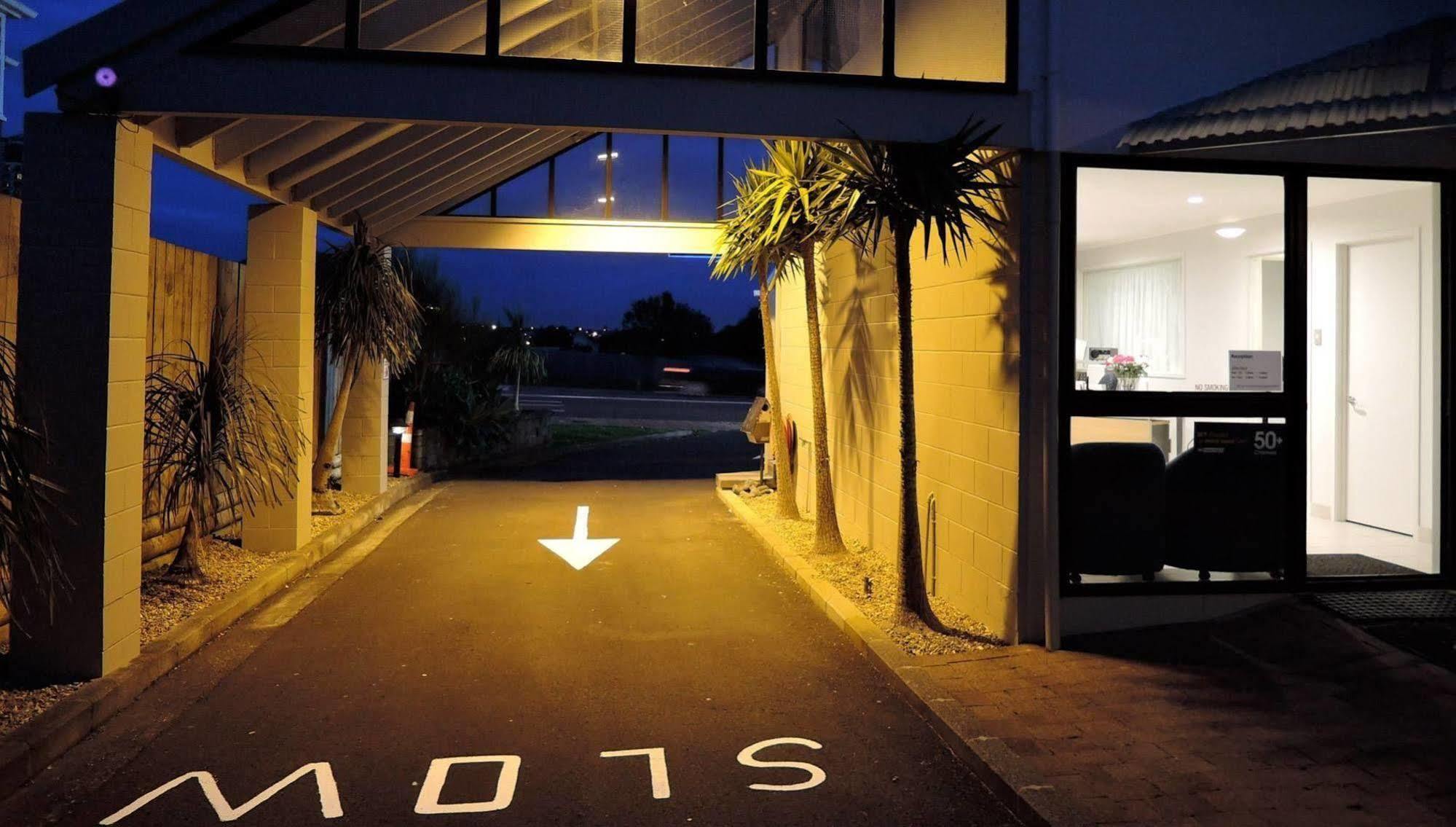 Anzac Court Motel Auckland Buitenkant foto
